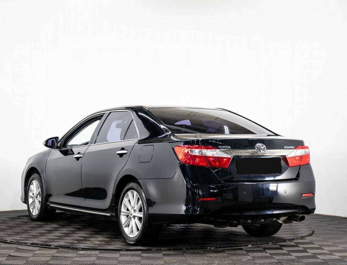 Toyota Camry, 2014 - фото №4