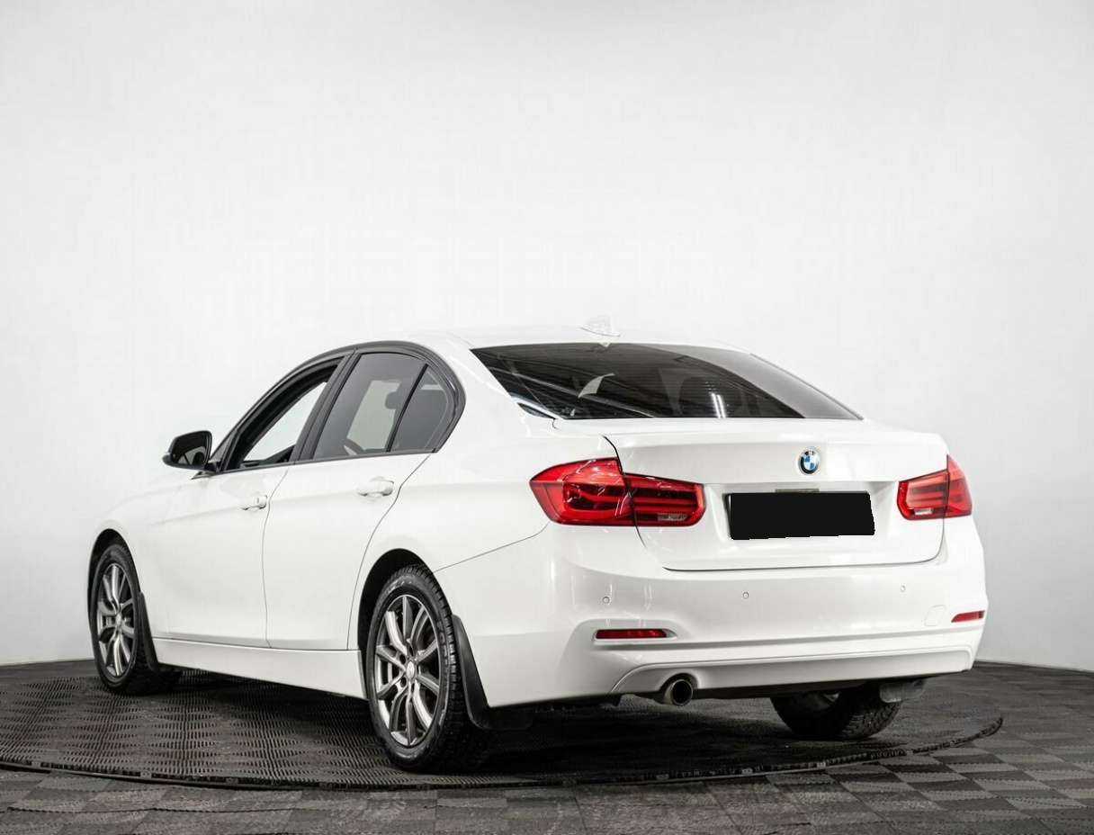 BMW 3 серии 318i, 2016 - фото №4