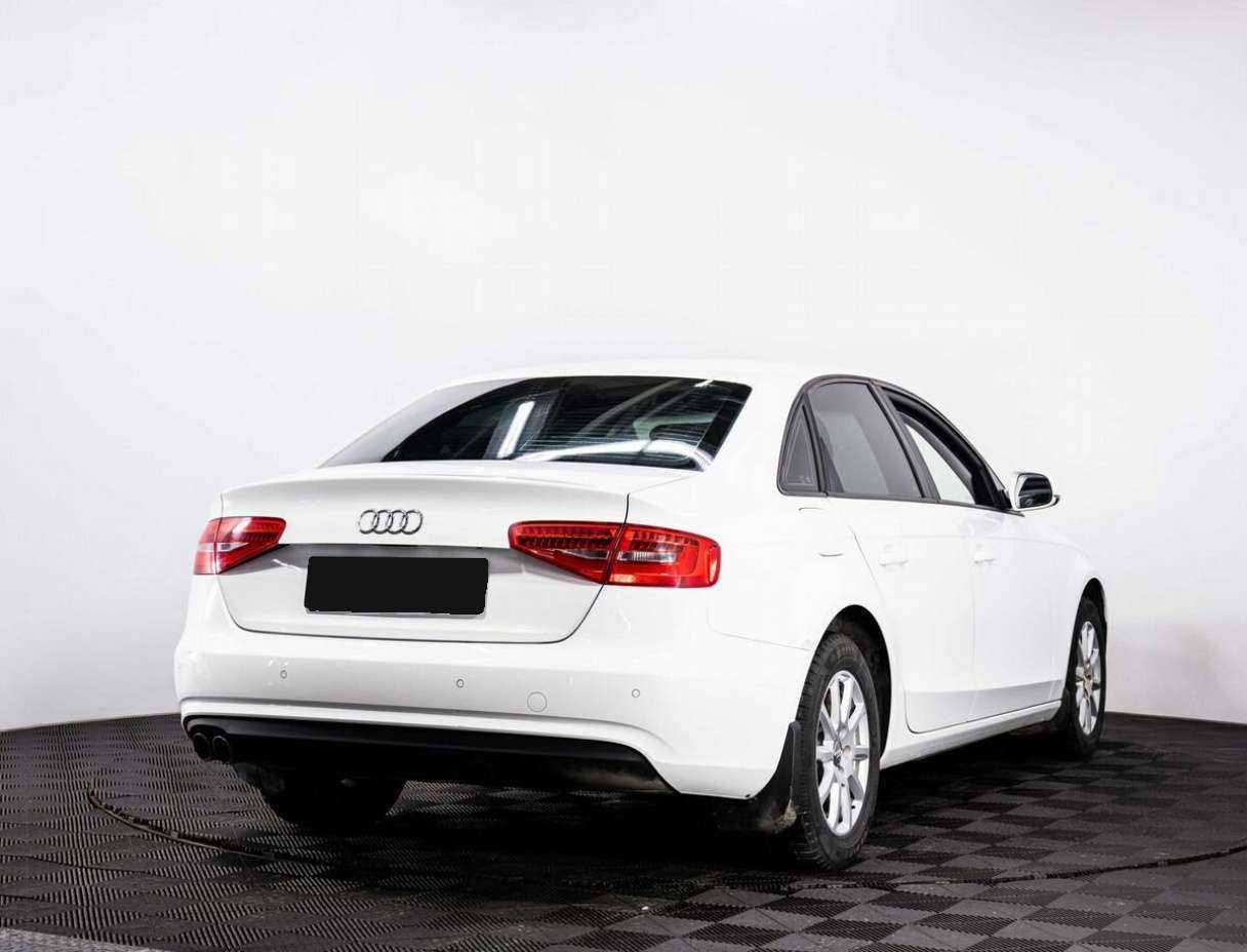 Audi A4, 2012 - фото №4