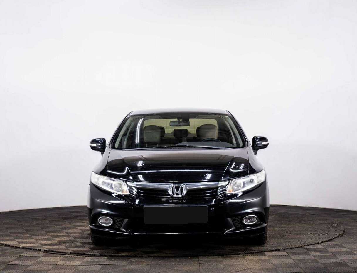 Honda Civic, 2012 - фото №2