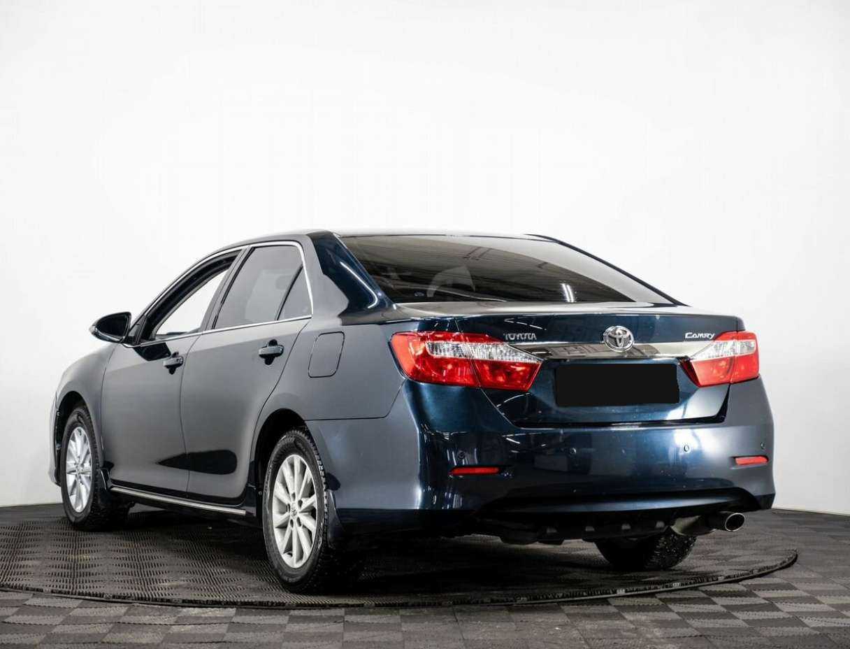 Toyota Camry, 2014 - фото №4