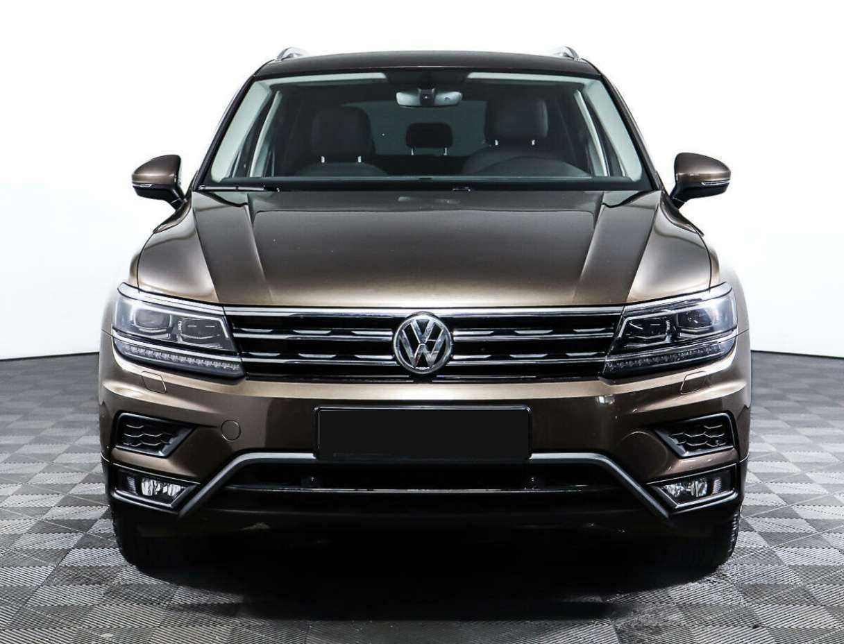 Volkswagen Tiguan, 2018 - фото №2