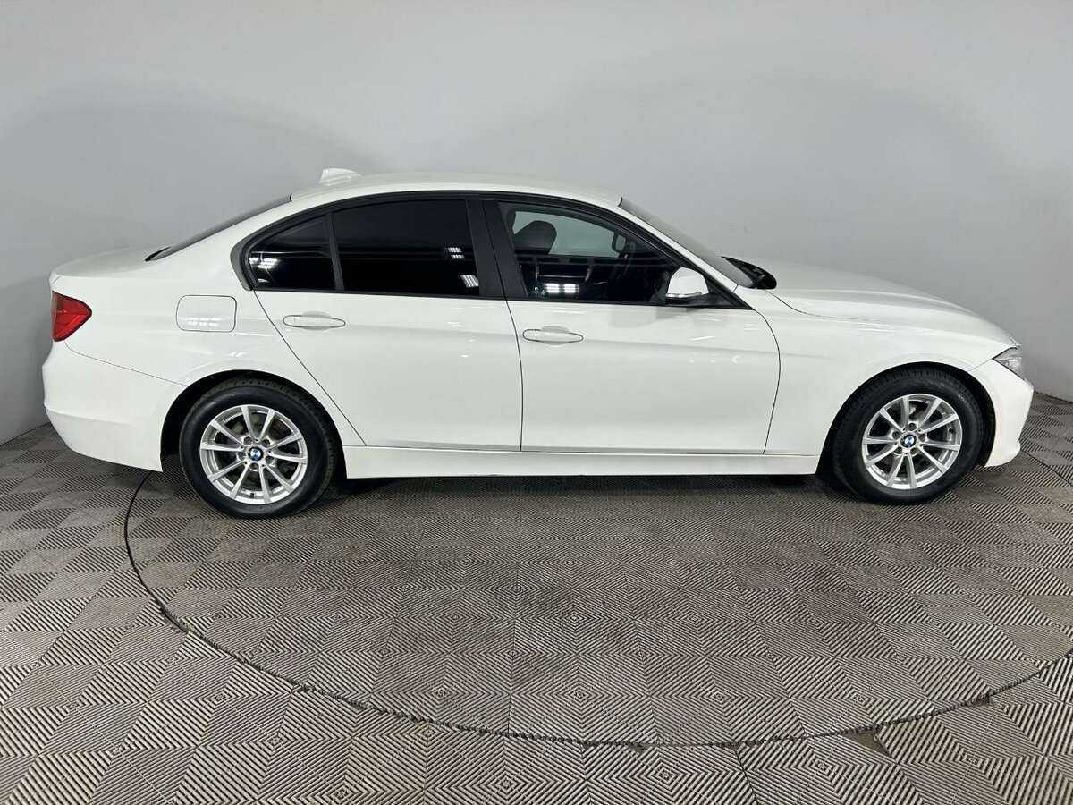 BMW 3 серии 320i, 2014 - фото №4