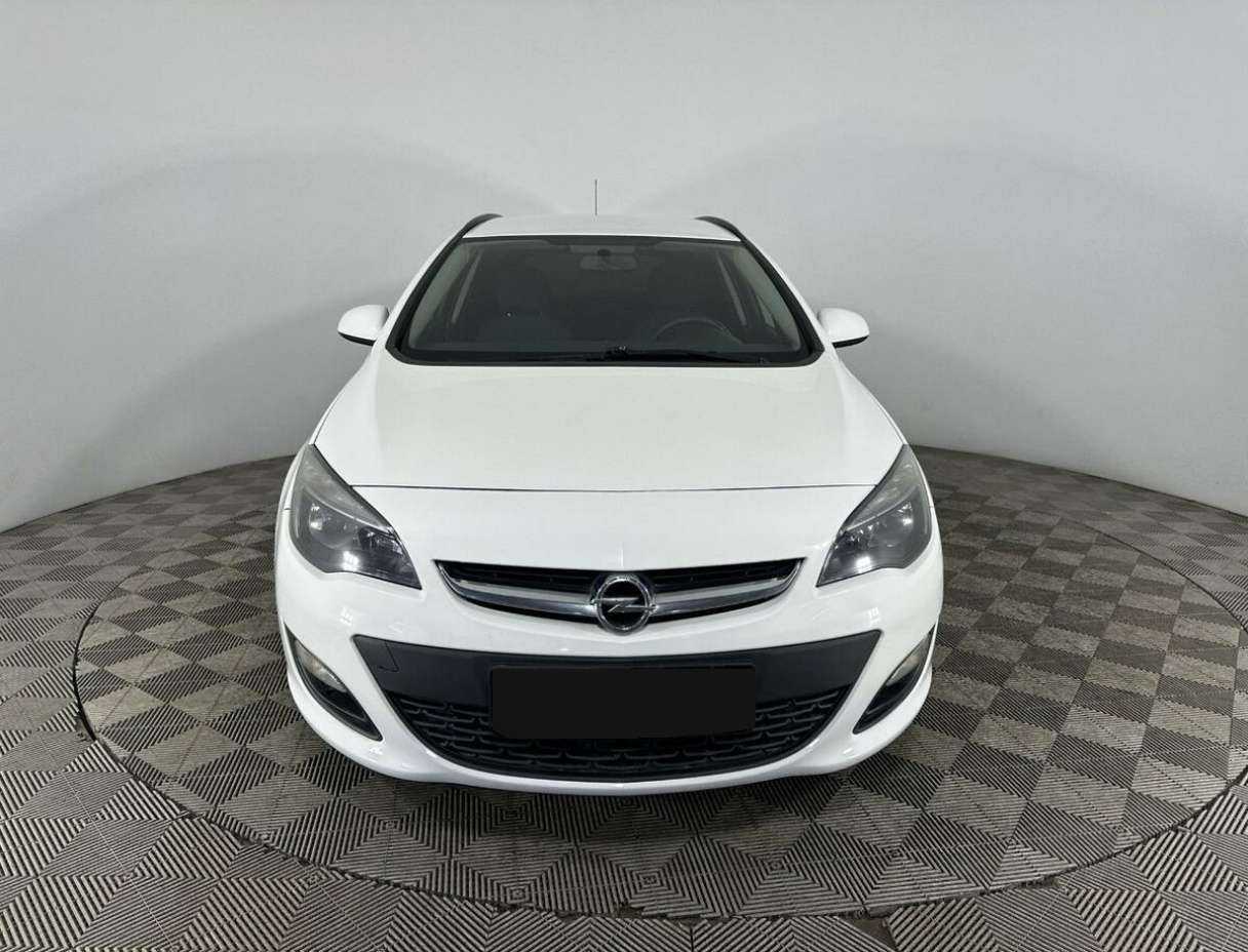 Opel Astra, 2013 - фото №2