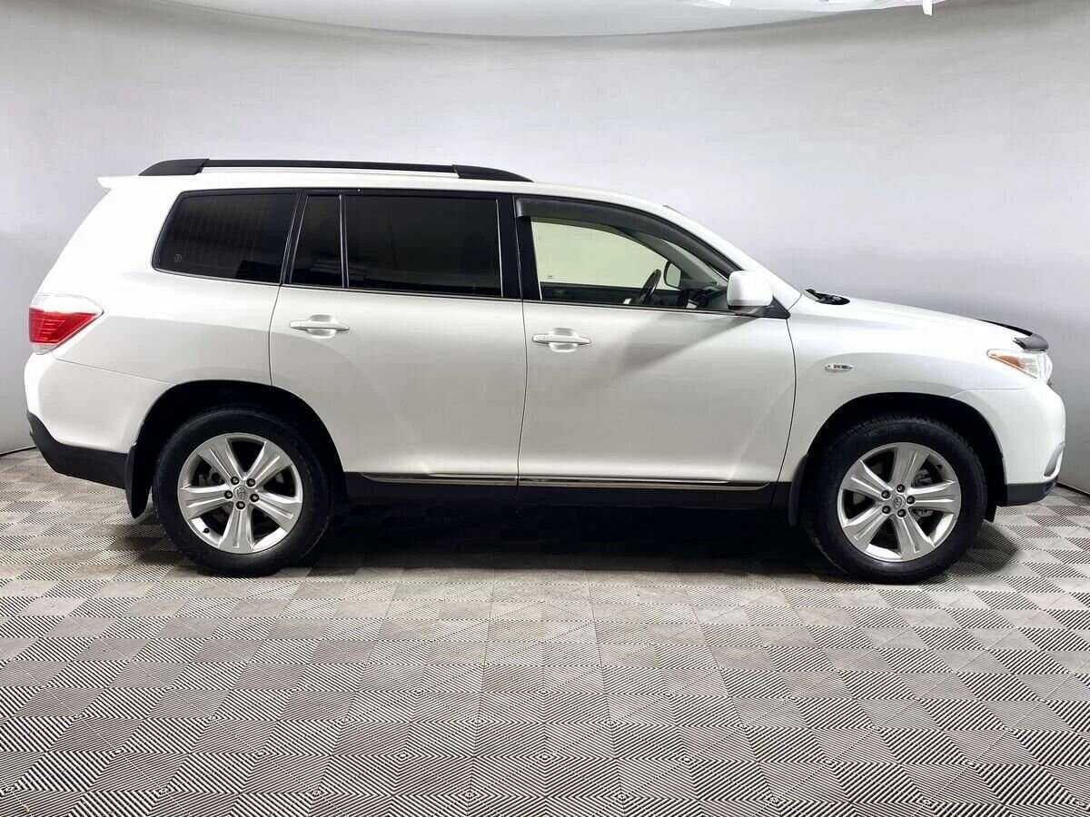 Toyota Highlander, 2012 - фото №4