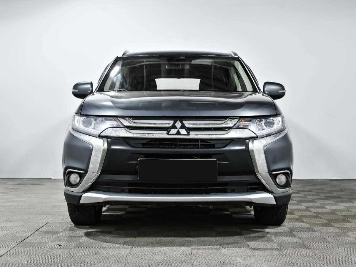 Mitsubishi Outlander, 2018 - фото №2