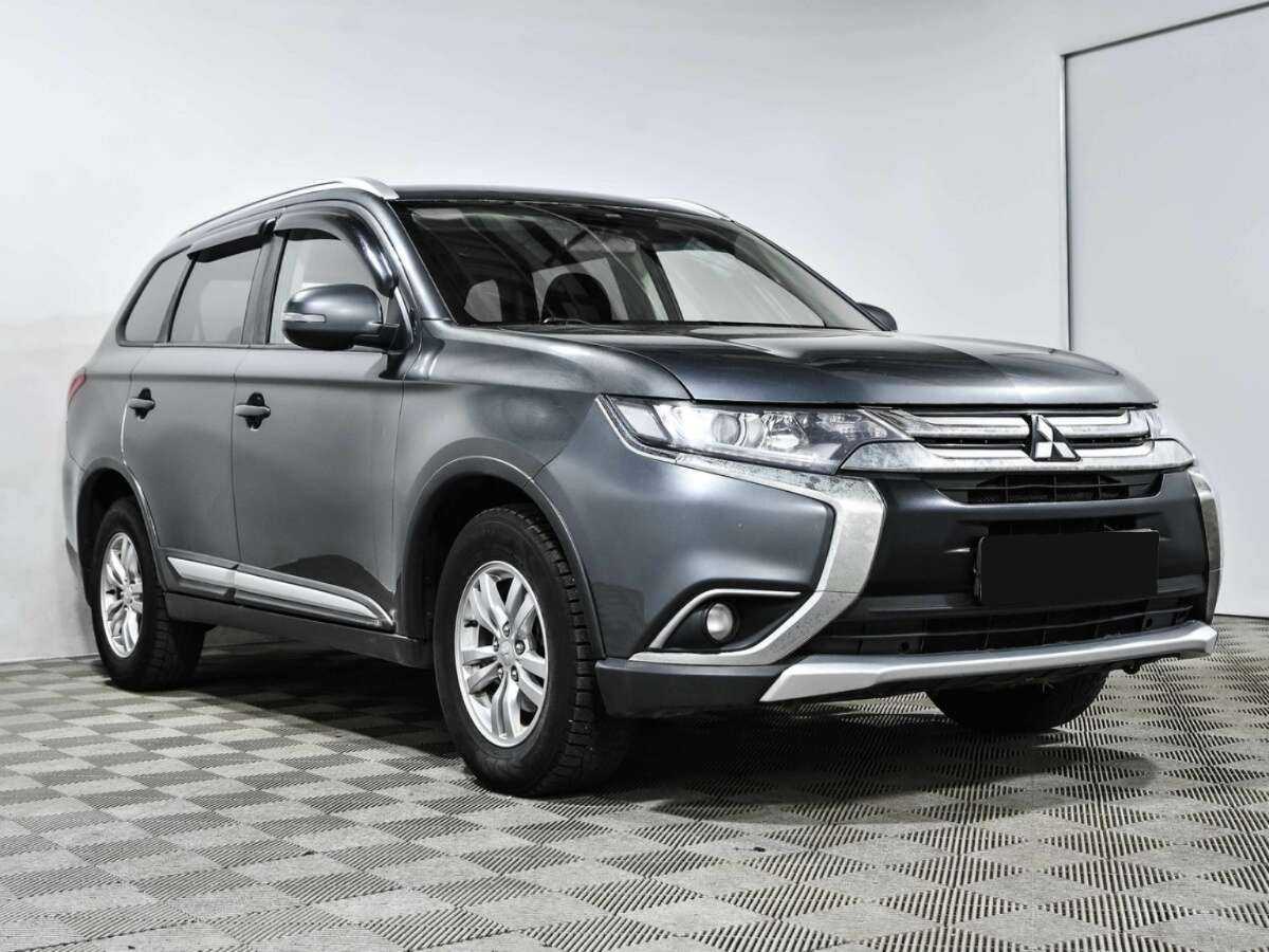 Mitsubishi Outlander, 2018 - фото №3
