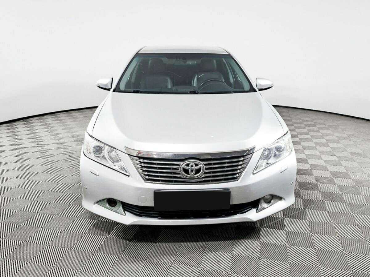 Toyota Camry, 2014 - фото №2