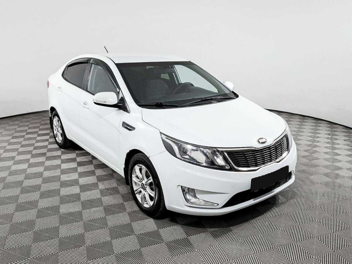 Kia Rio 5-speed, 2013 - фото №3