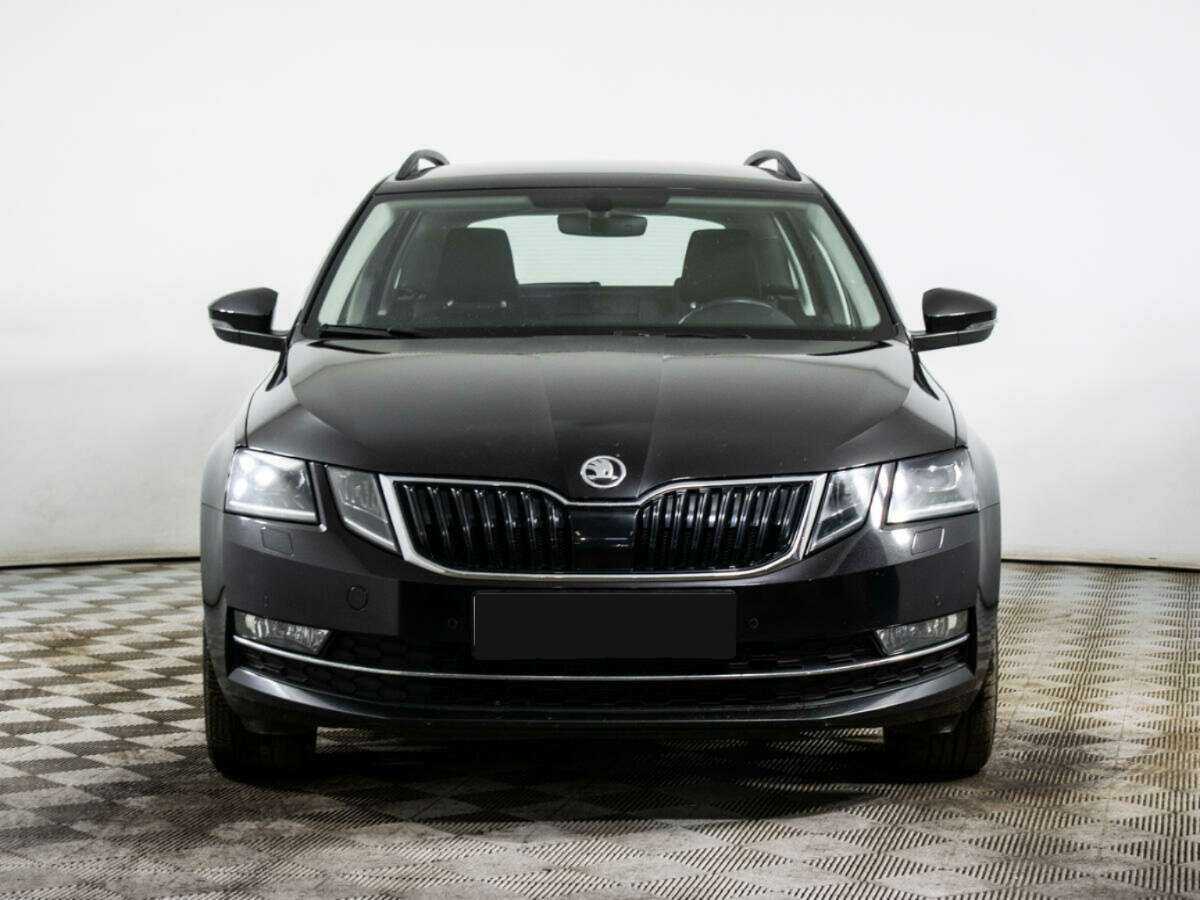 Skoda Octavia, 2018 - фото №2