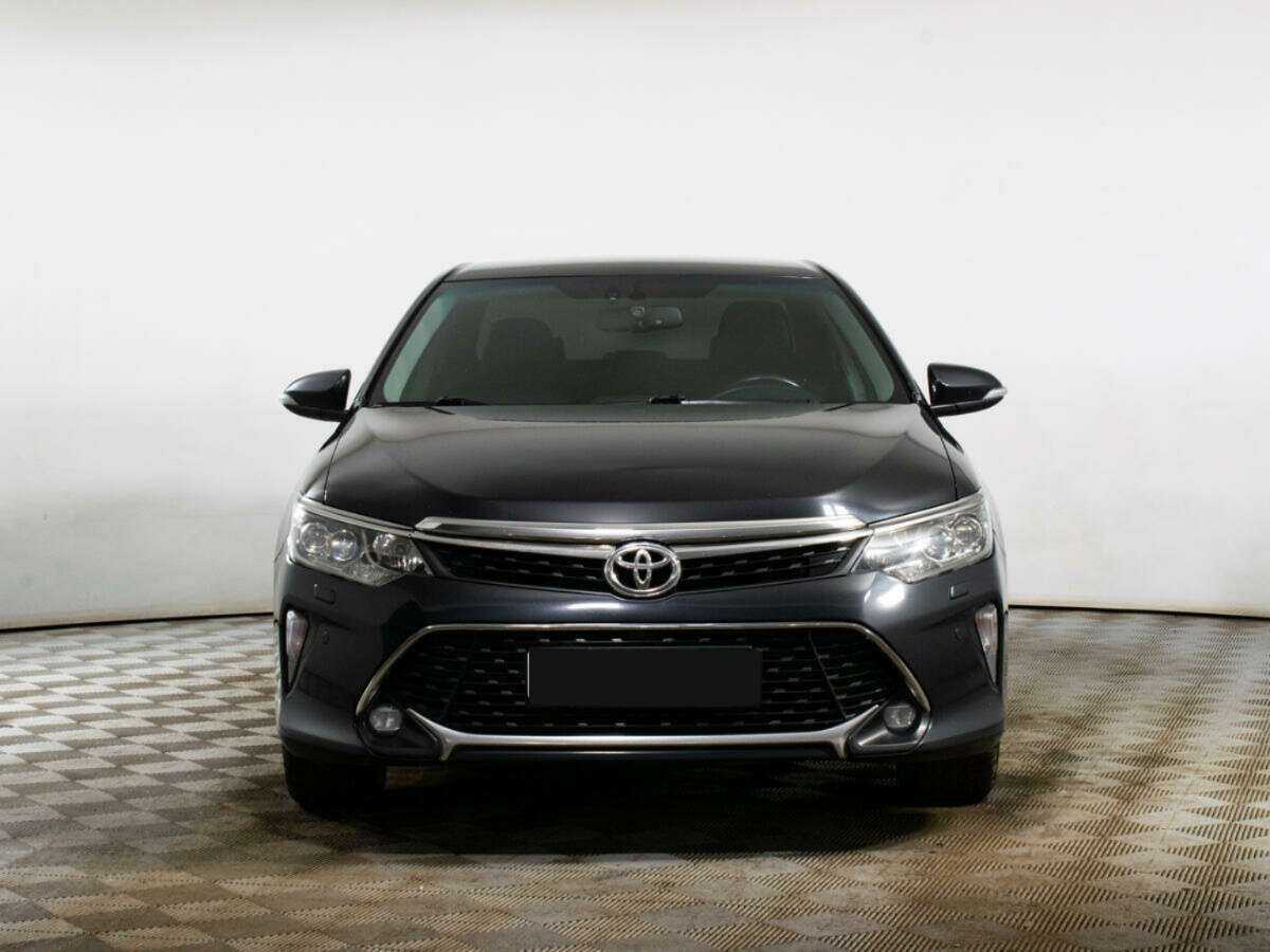 Toyota Camry, 2017 - фото №2