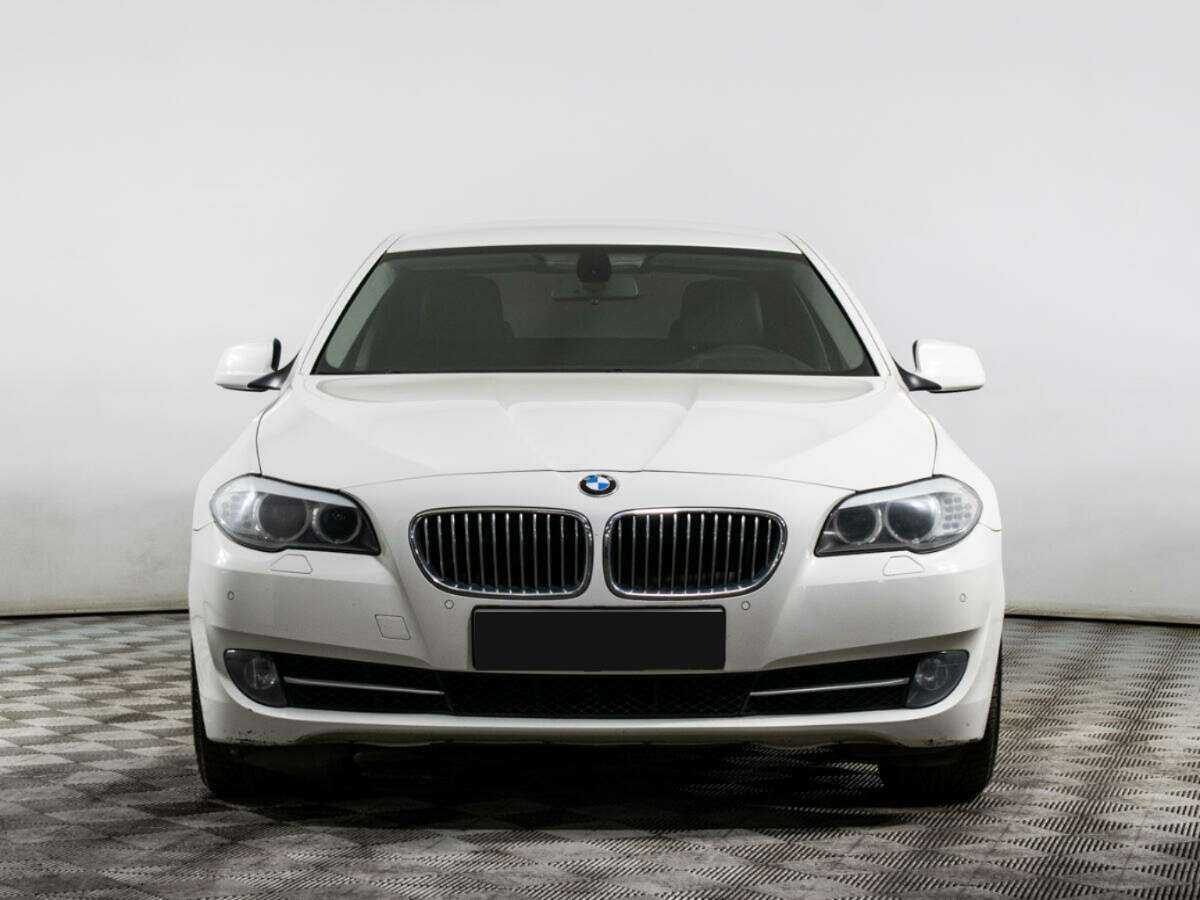 BMW 5 серии 520i, 2012 - фото №2