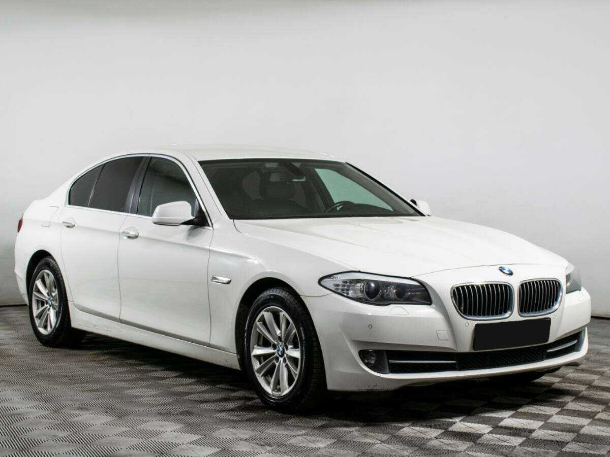 BMW 5 серии 520i, 2012 - фото №3