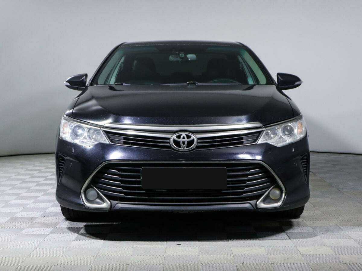 Toyota Camry, 2017 - фото №2