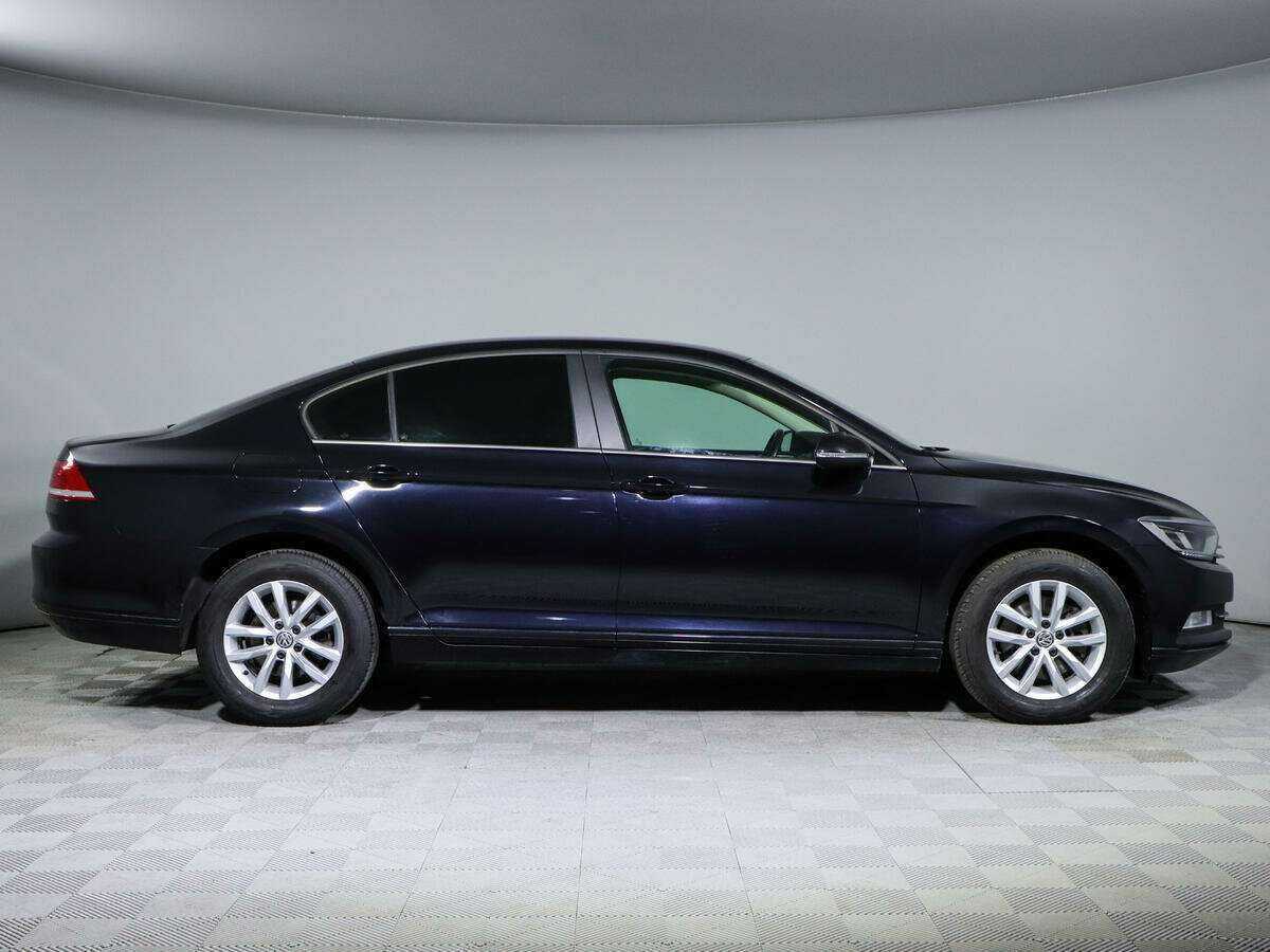 Volkswagen Passat, 2015 - фото №4