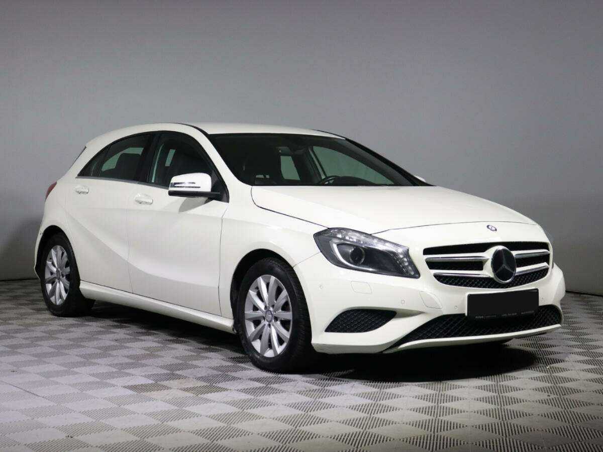Mercedes-Benz A-Класс 180, 2014 - фото №3