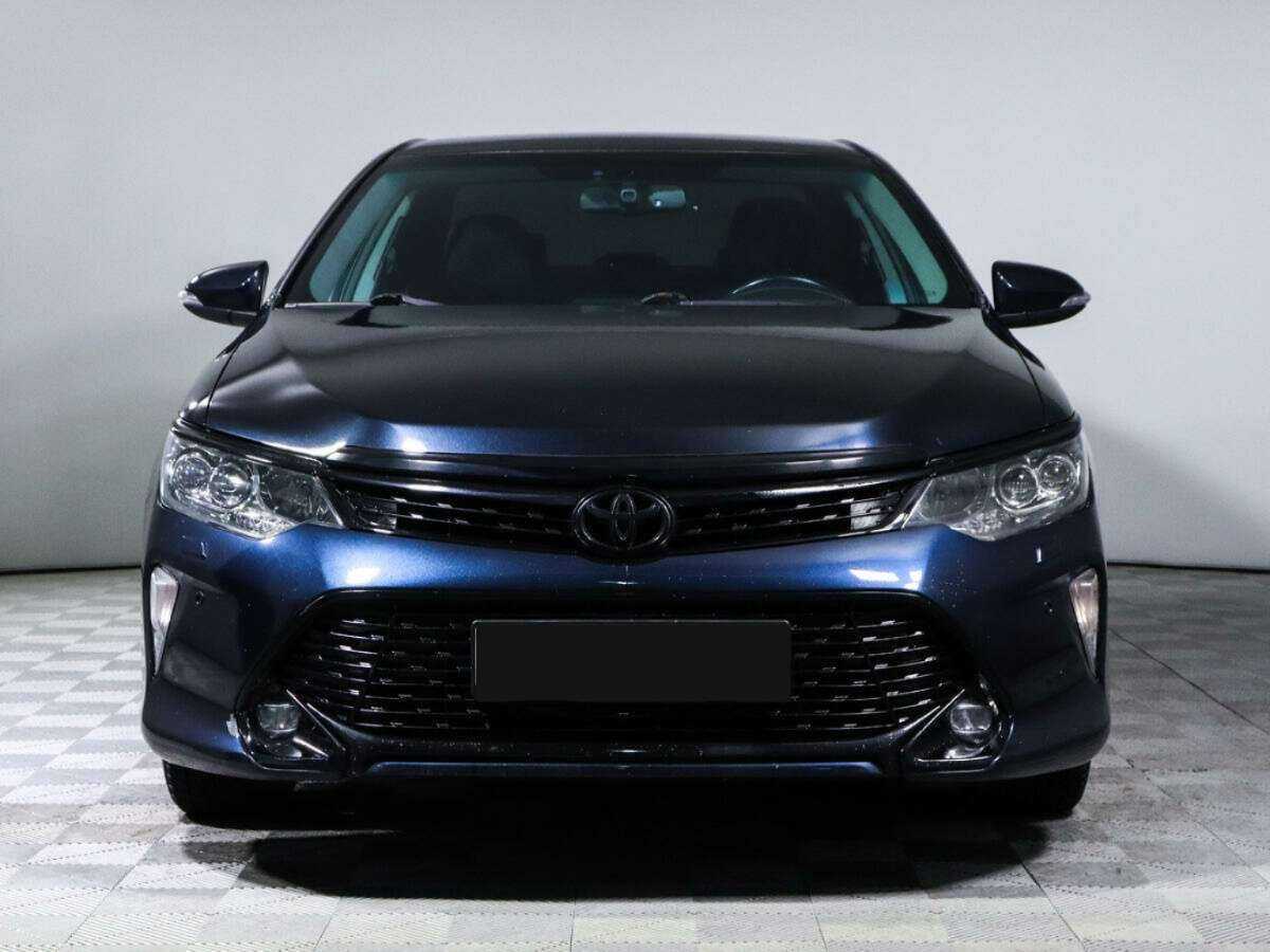 Toyota Camry, 2017 - фото №2
