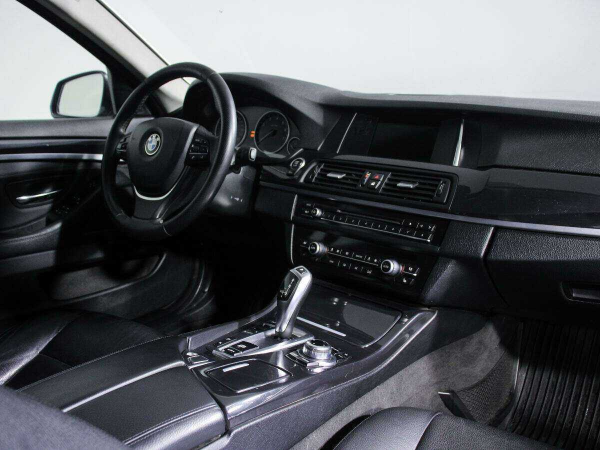 BMW 5 серии 528i xDrive, 2013 - фото №4