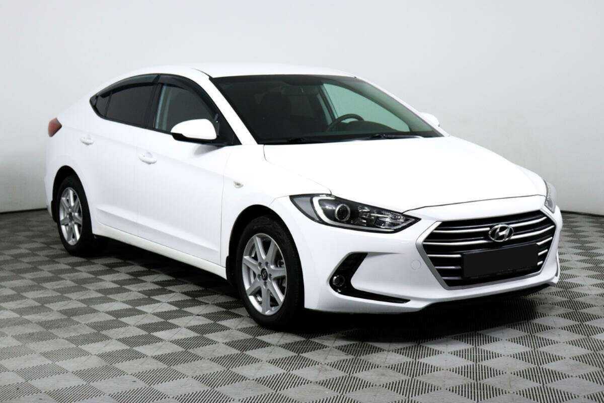 Hyundai Elantra, 2018 - фото №3