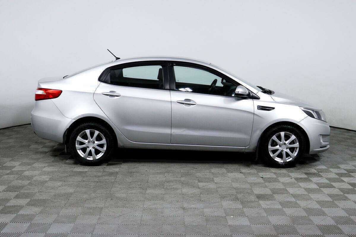 Kia Rio 5-speed, 2012 - фото №4
