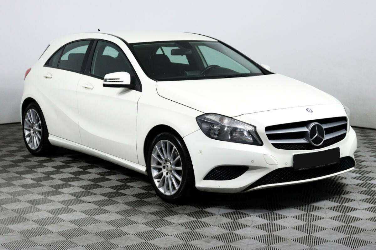 Mercedes-Benz A-Класс 180, 2014 - фото №3
