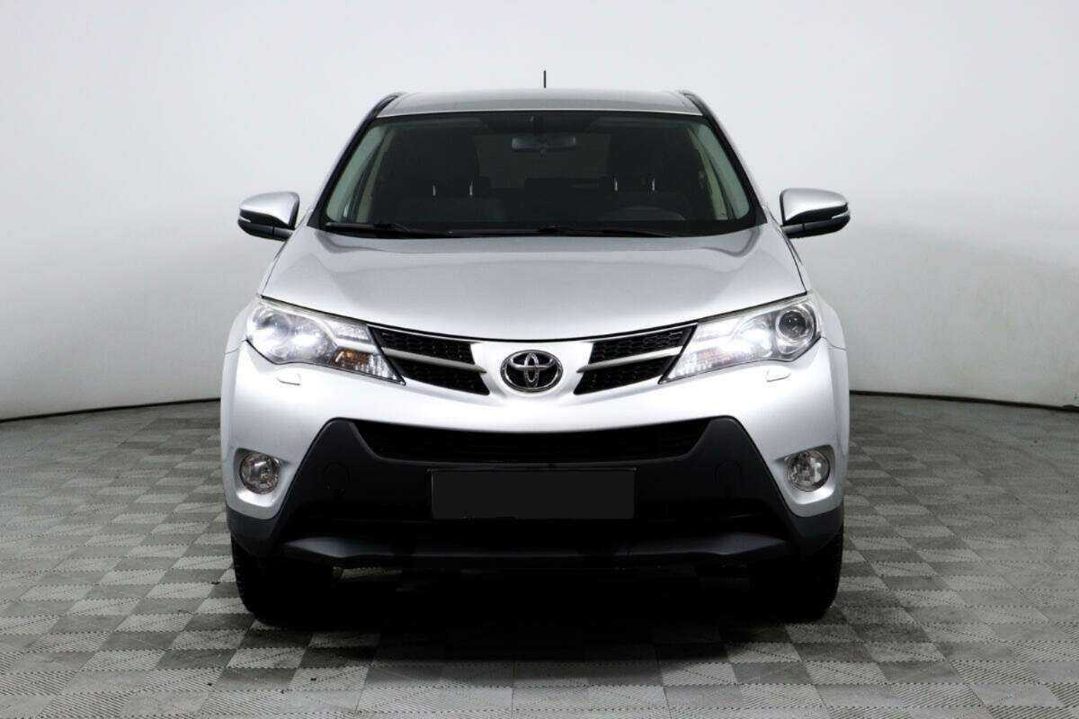 Toyota RAV4, 2015 - фото №2