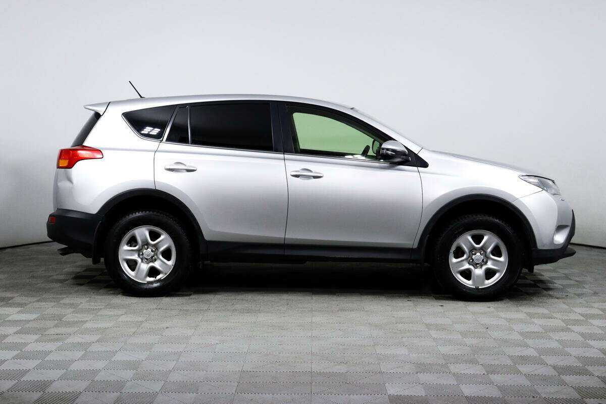 Toyota RAV4, 2015 - фото №4