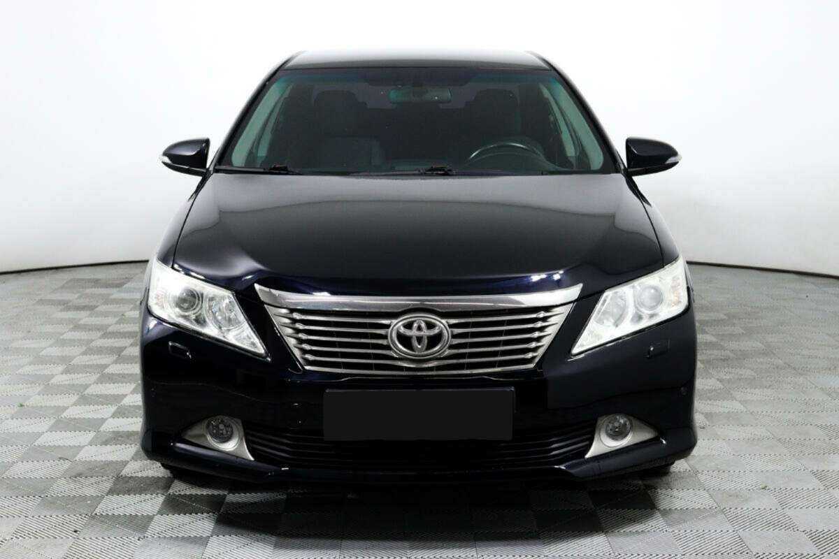 Toyota Camry, 2012 - фото №2