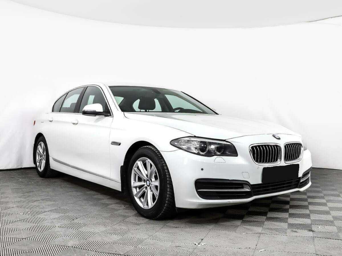 BMW 5 серии 520i, 2015 - фото №3