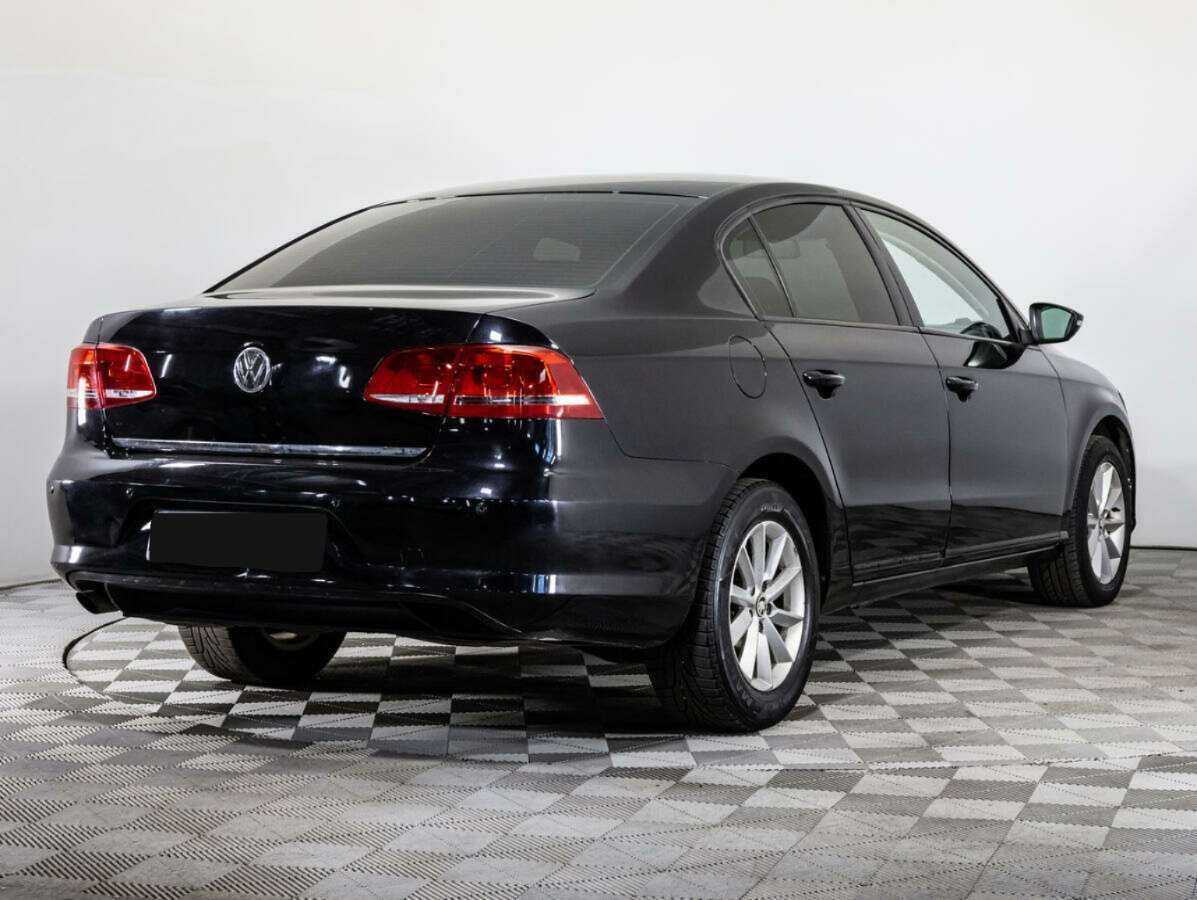 Volkswagen Passat, 2013 - фото №4