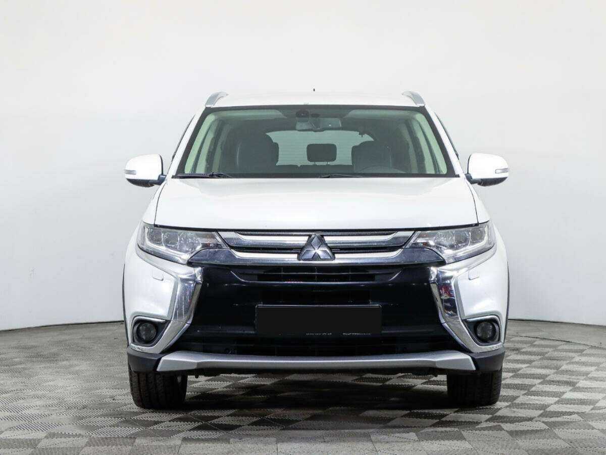 Mitsubishi Outlander, 2016 - фото №2