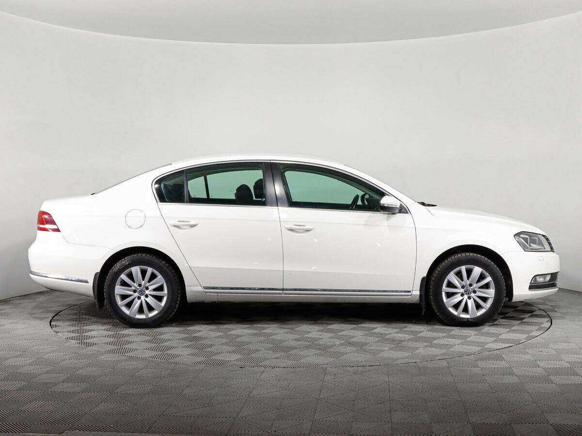 Volkswagen Passat, 2014 - фото №4