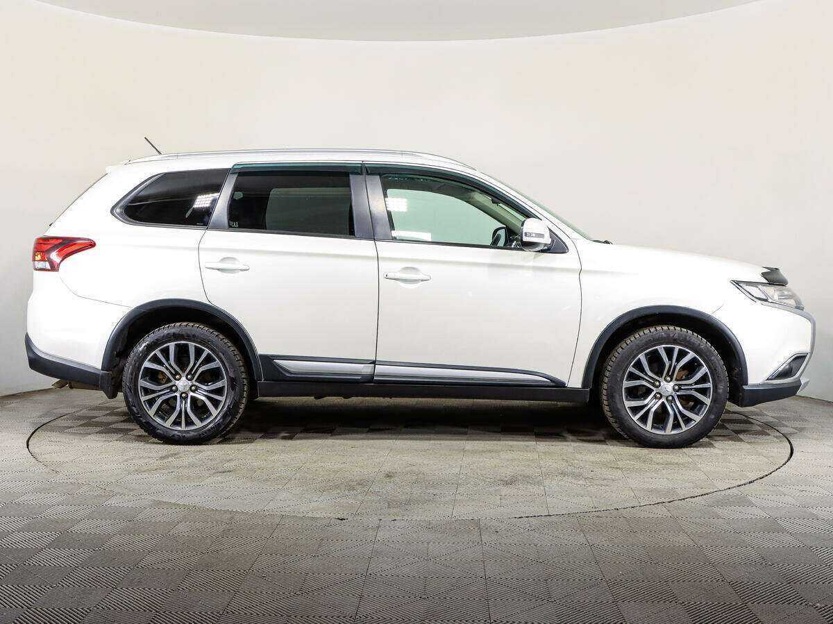Mitsubishi Outlander, 2015 - фото №4