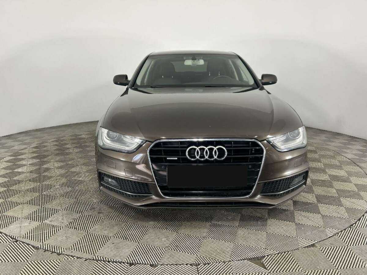 Audi A4, 2014 - фото №2