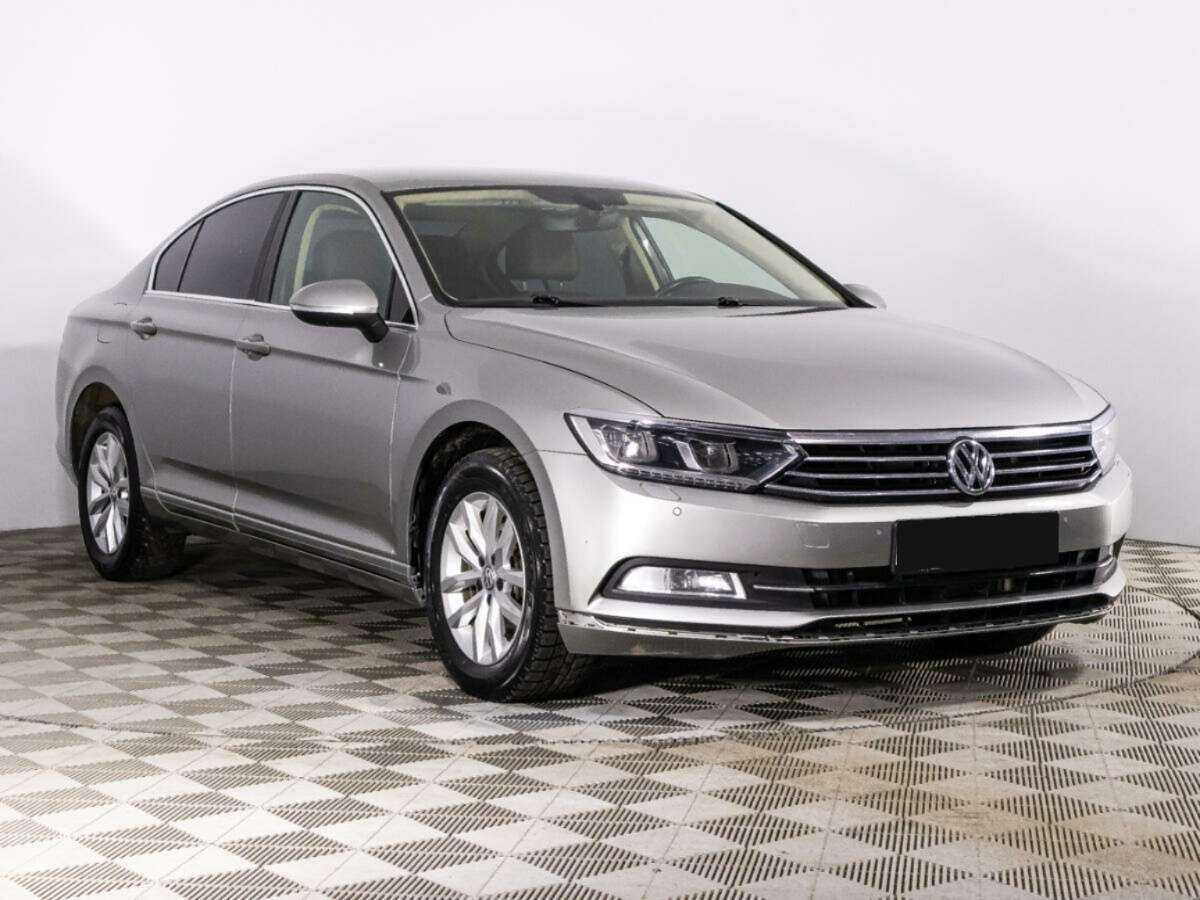 Volkswagen Passat, 2017 - фото №3
