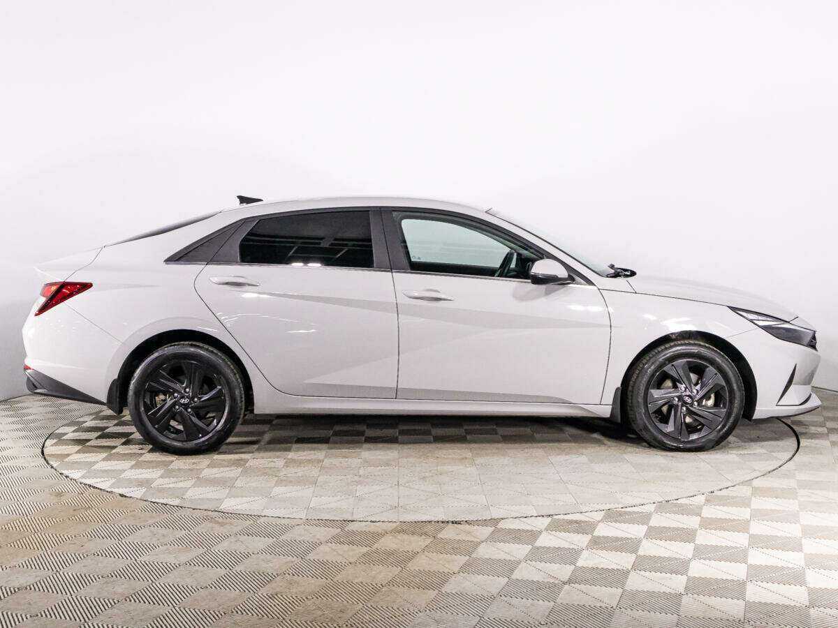 Hyundai Elantra, 2021 - фото №4