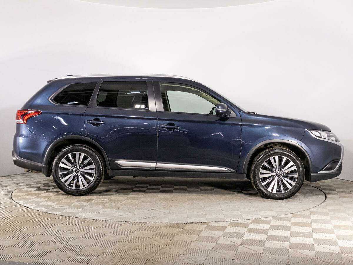 Mitsubishi Outlander, 2019 - фото №4