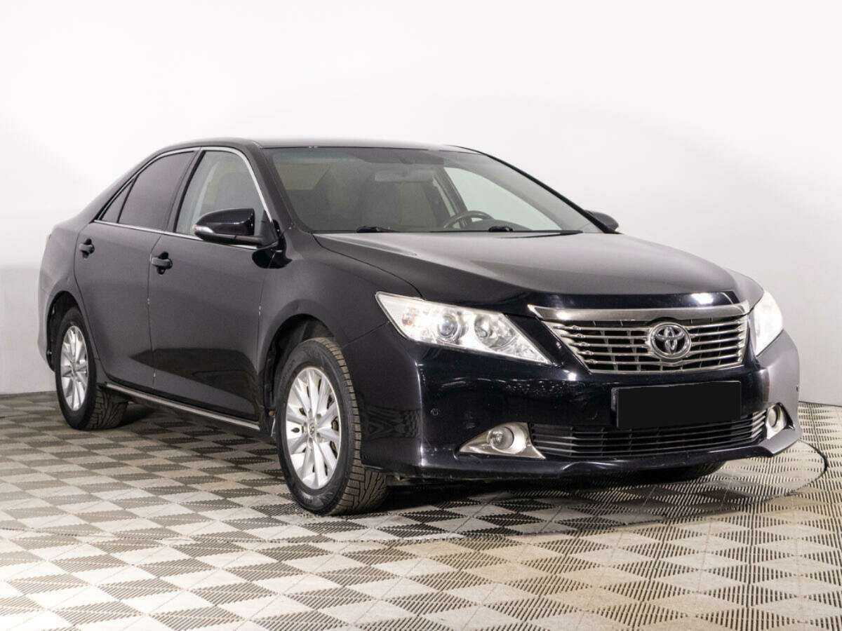 Toyota Camry, 2012 - фото №3