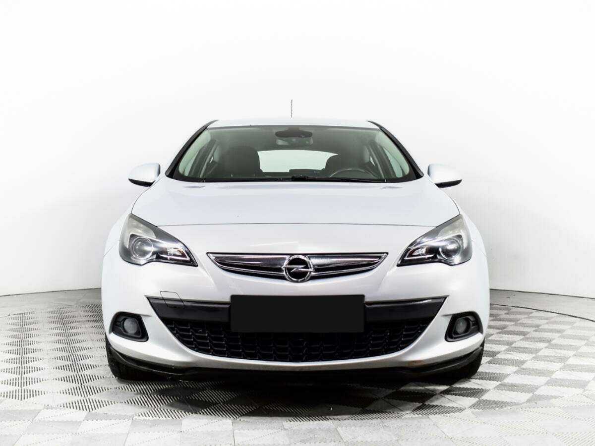 Opel Astra GTC, 2012 - фото №2