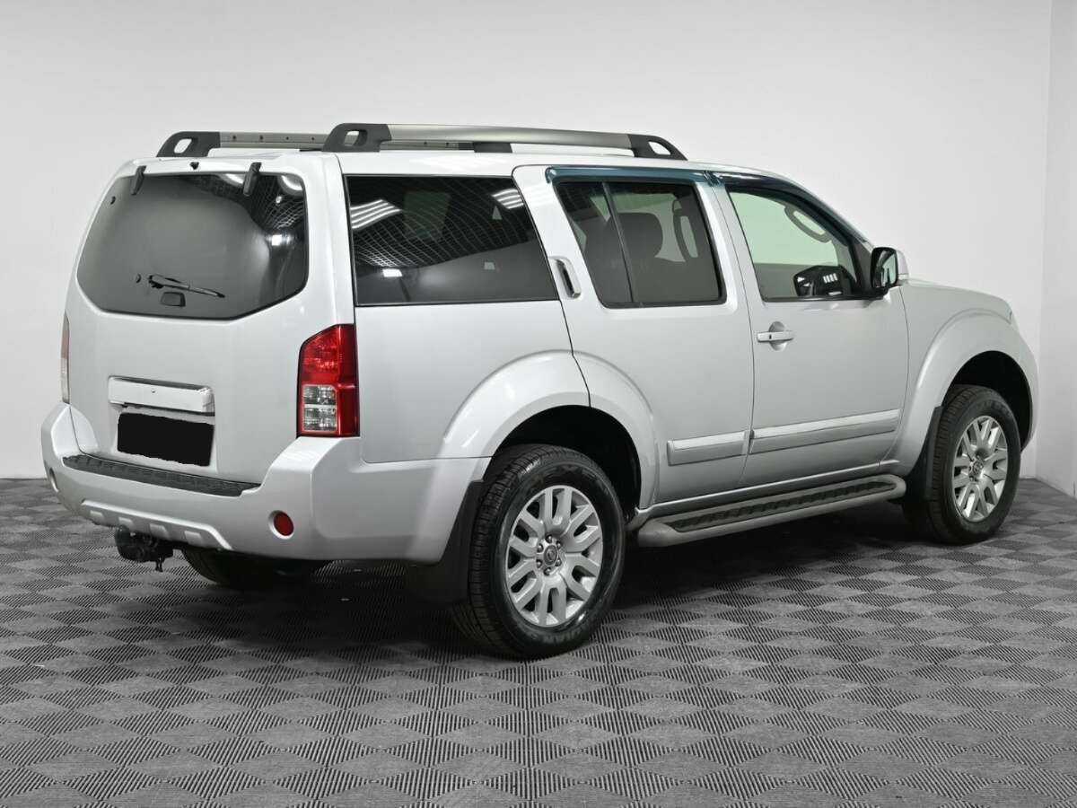 Nissan Pathfinder, 2012 - фото №2