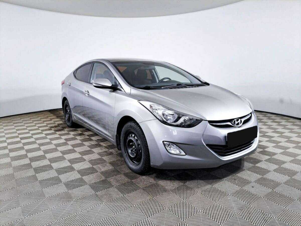Hyundai Elantra, 2013 - фото №3