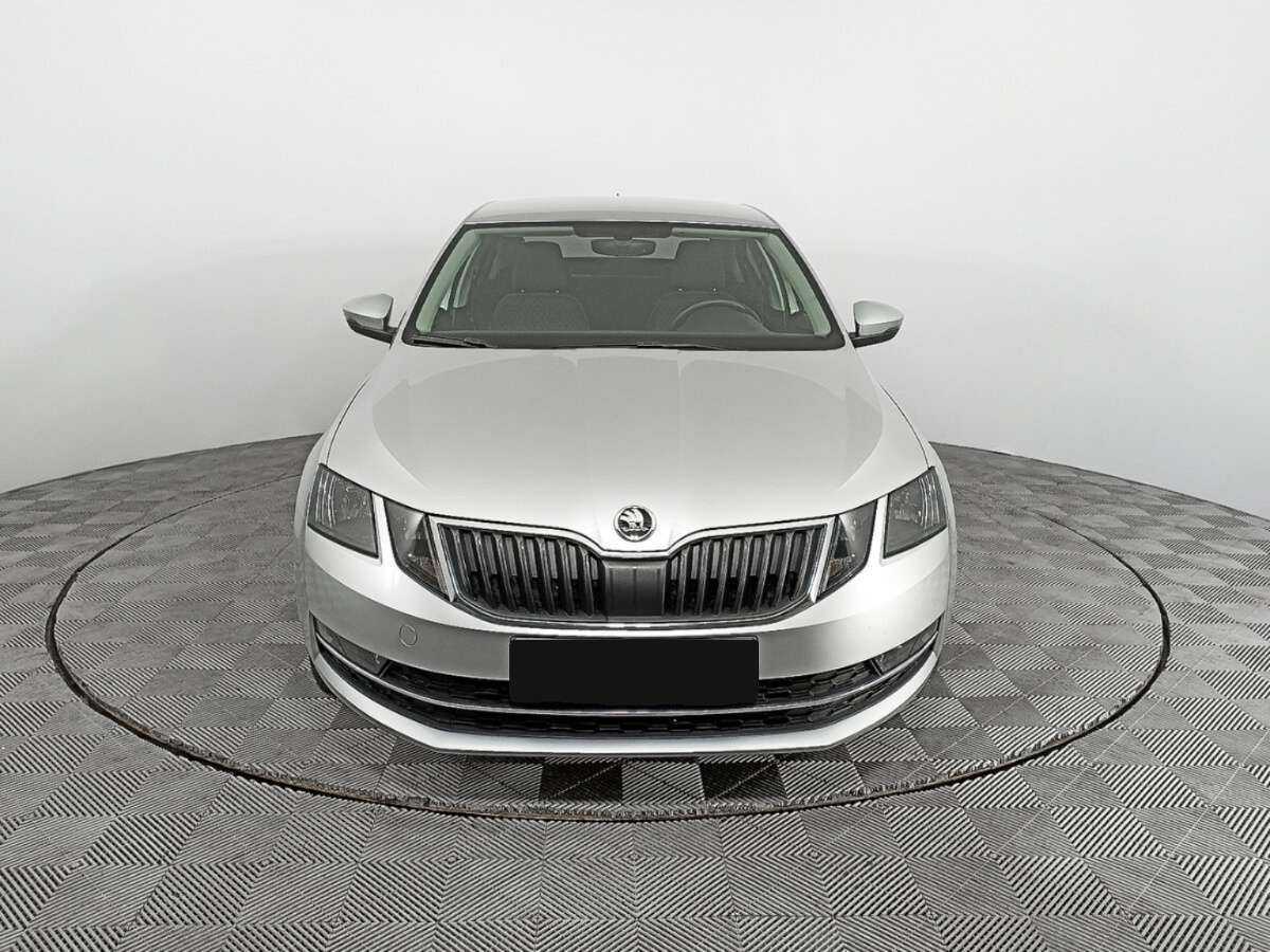 Skoda Octavia, 2018 - фото №2