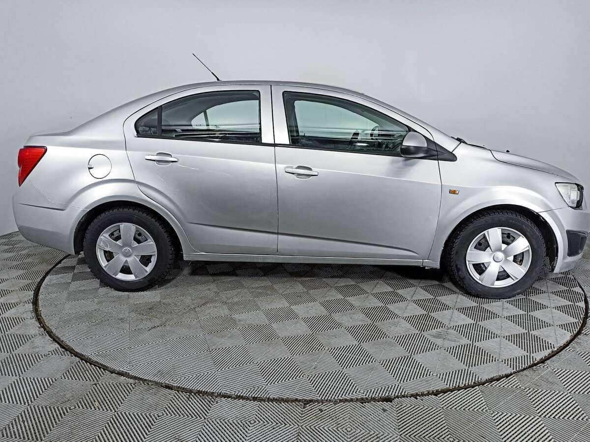 Chevrolet Aveo, 2013 - фото №4