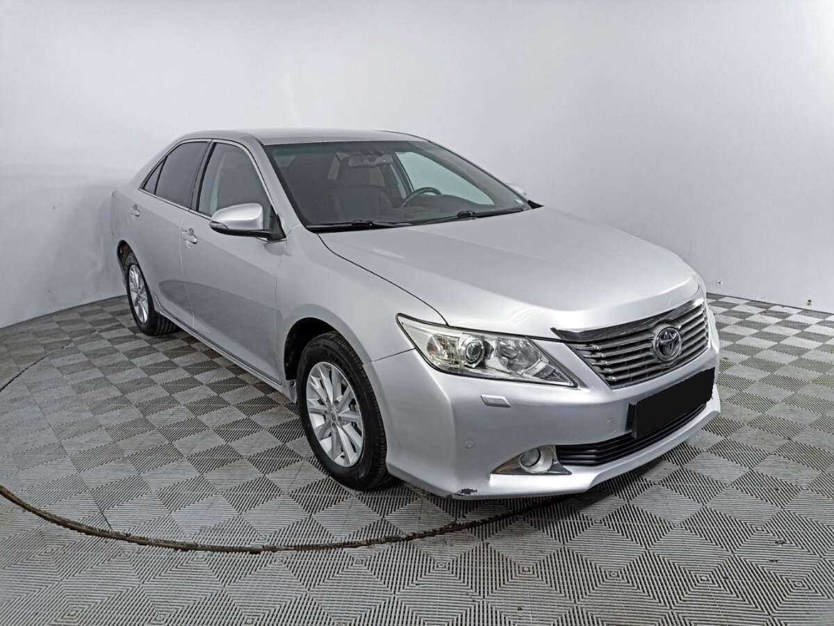 Toyota Camry, 2012 - фото №3