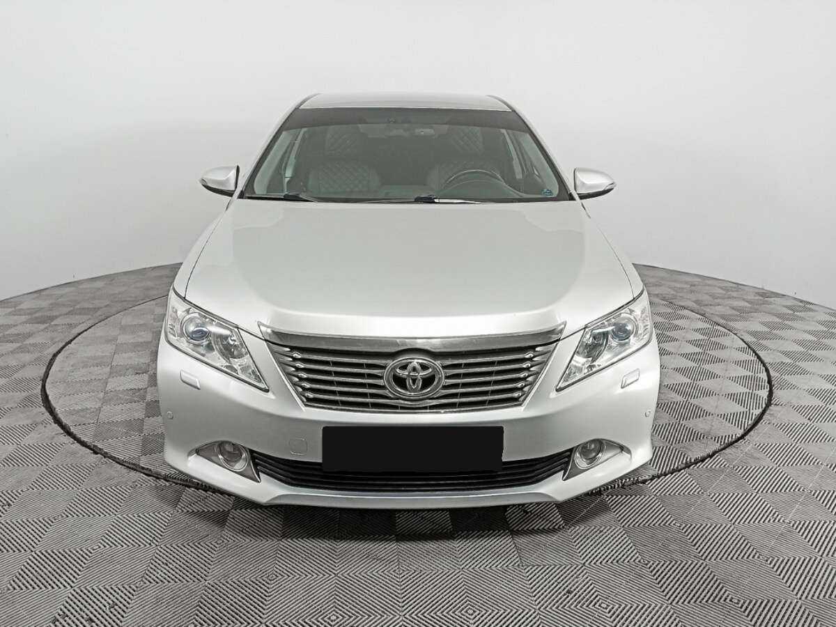 Toyota Camry, 2014 - фото №2