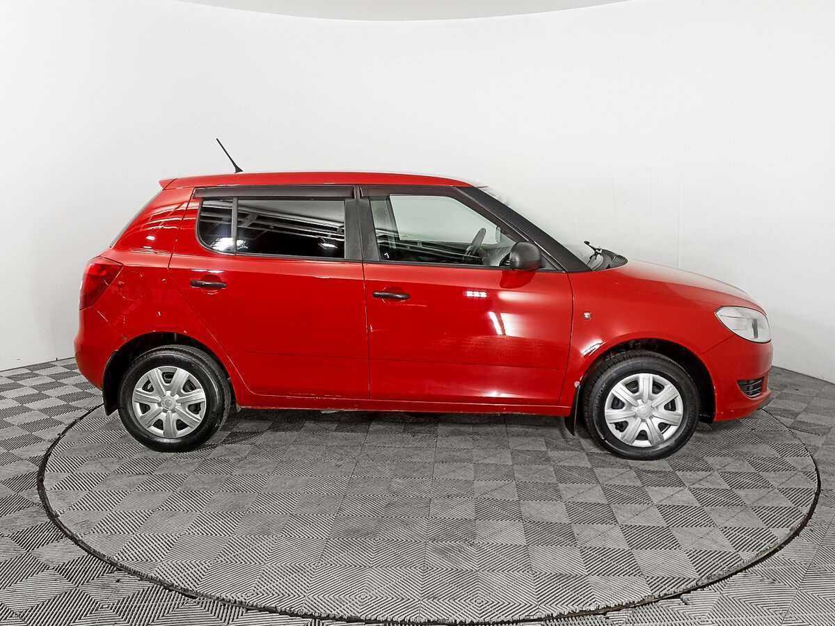 Skoda Fabia, 2012 - фото №4