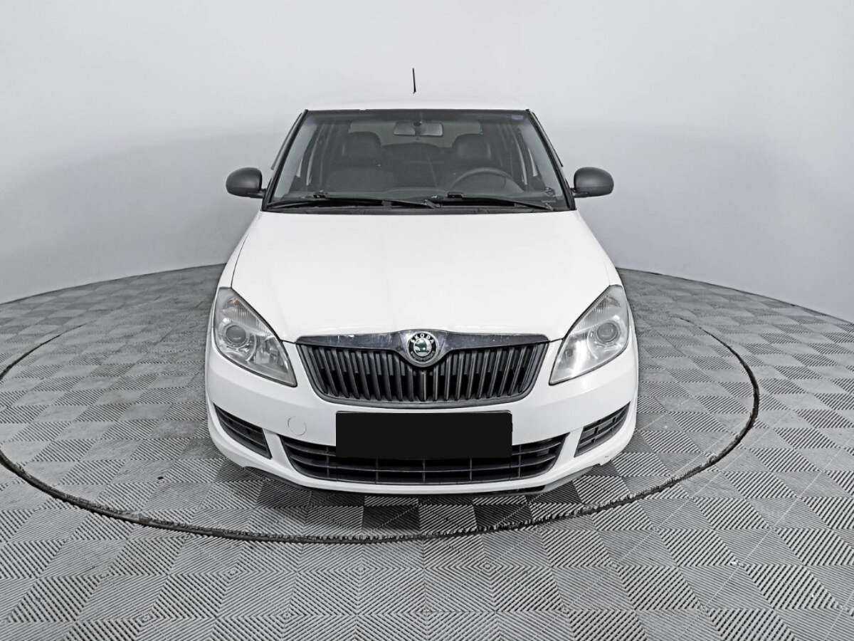 Skoda Fabia, 2012 - фото №2