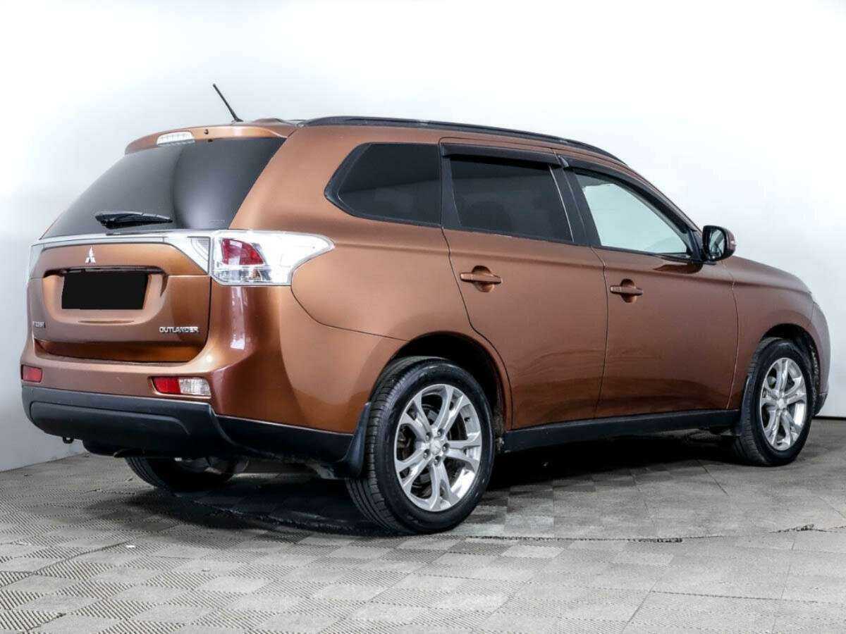 Mitsubishi Outlander, 2012 - фото №4