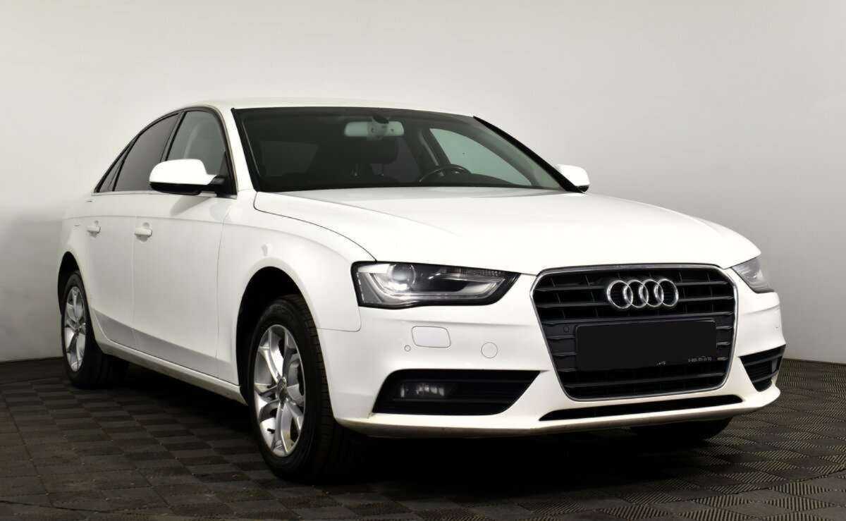 Audi A4, 2012 - фото №3