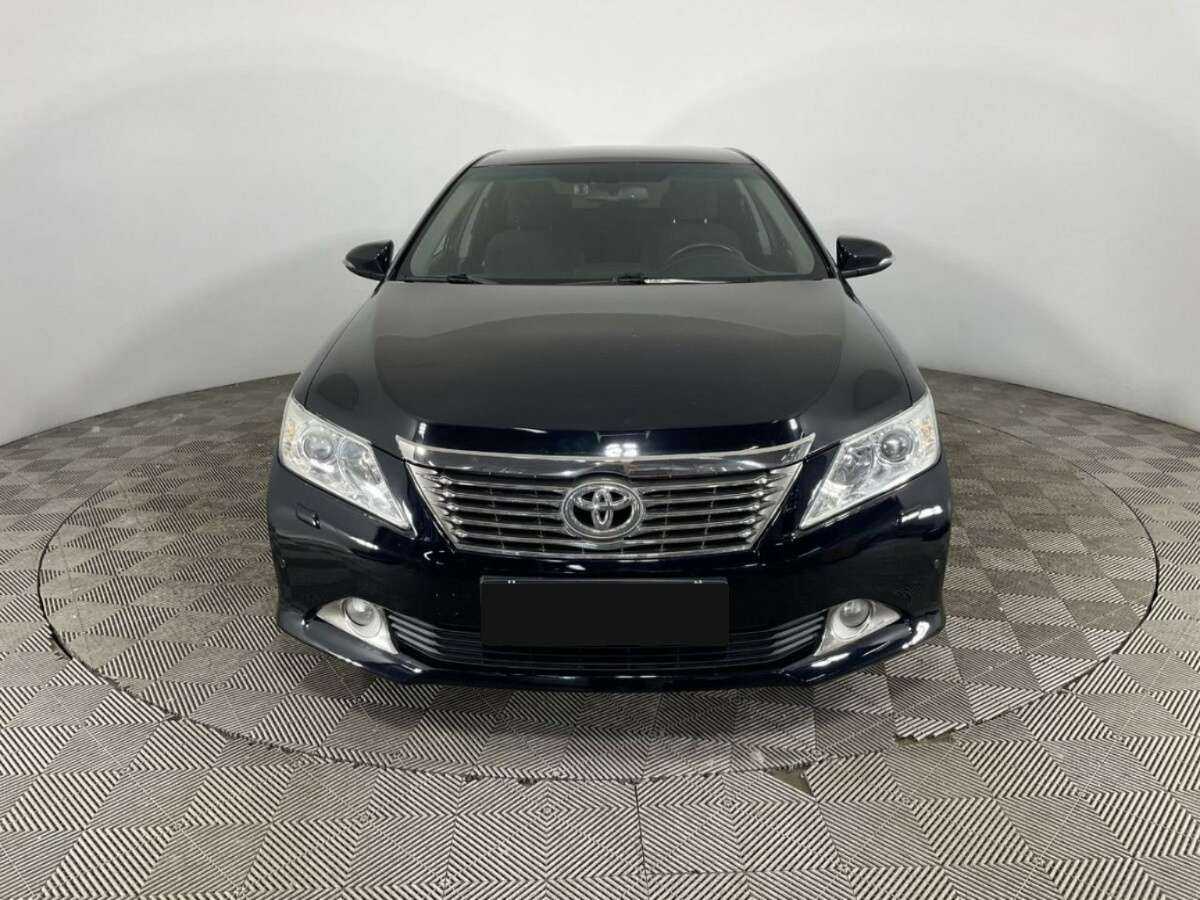 Toyota Camry, 2012 - фото №2